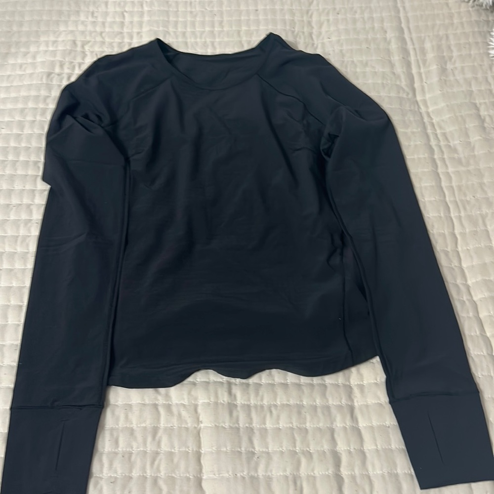 lululemon black longsleeve